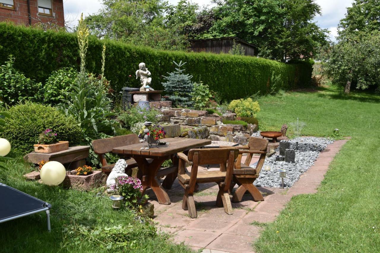 Homestay Heidi's Haeuschen Schollbrunn